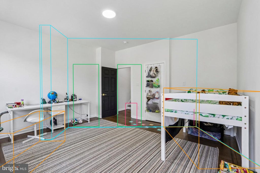 Photo 25 — Floor 2 front turret room with the plan's walls, windows and furniture projected through the fitted camera