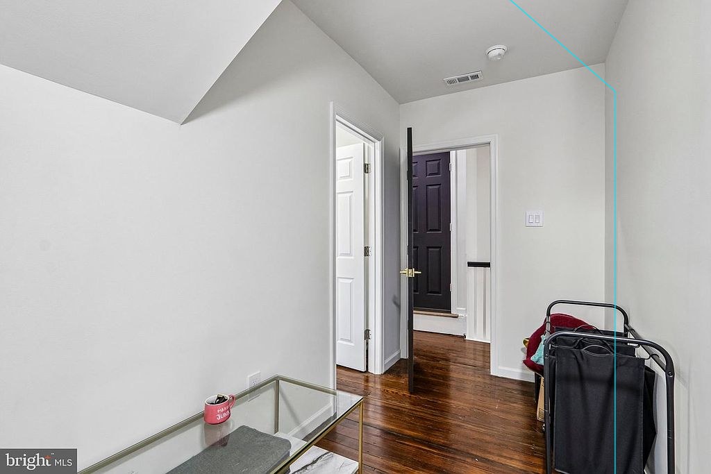Photo 39 — Landing with the plan's walls, windows and furniture projected through the fitted camera