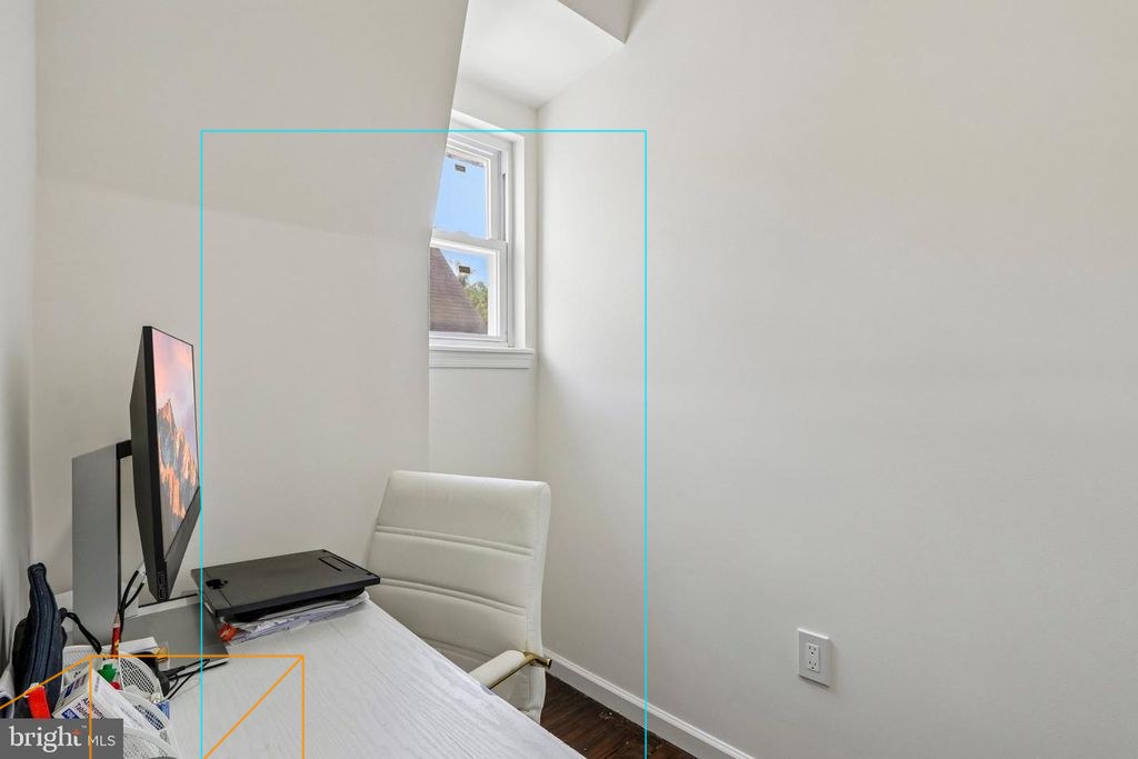 Photo 40 — Floor 3 office nook (dormer) with the plan's walls, windows and furniture projected through the fitted camera